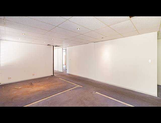 198M² OFFICE TO LET IN FERNDALE